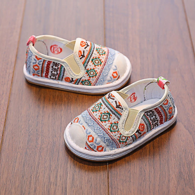 儿童手工布鞋1-3岁2男宝宝老北京千层底女童民族风单鞋婴儿学步春