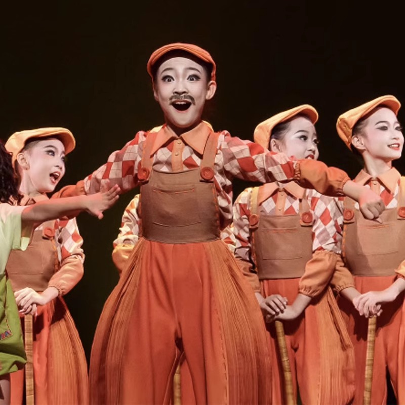 第十二届小荷风采七卜隆咚锵舞蹈服儿童六一表演服群舞台演出服装