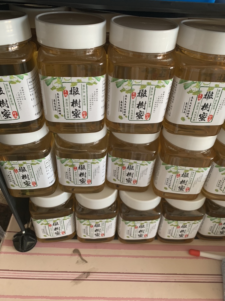 饶河东北食用蜂黑蜂椴树蜜 自然成熟不加工液体雪蜜包邮1斤