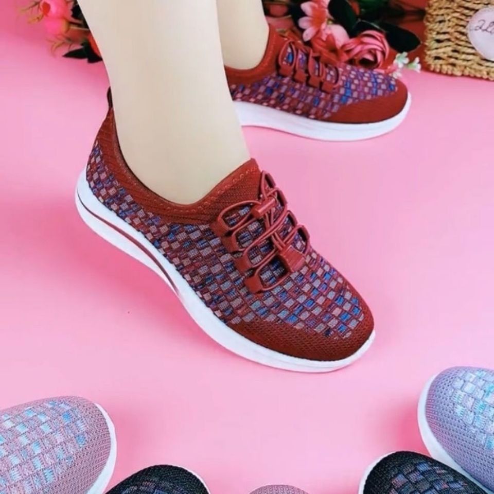 新款老北京鞋女2023春季舒适健步运动鞋轻便防滑软底中年妈妈鞋正