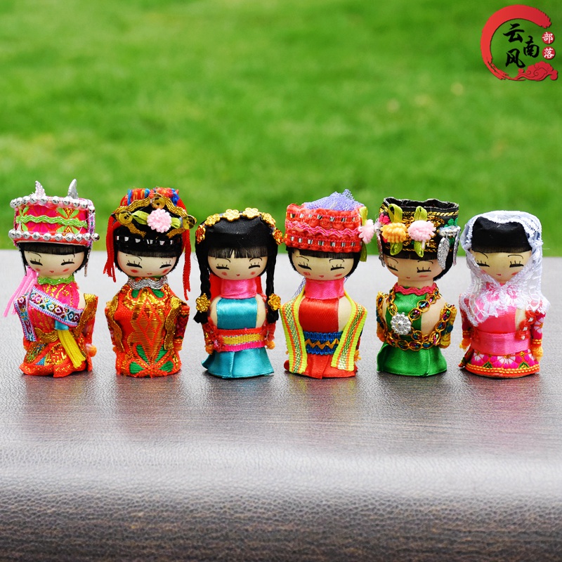 云南特色少数民族木头娃娃工艺品人偶 中国56个民族早教玩偶摆件