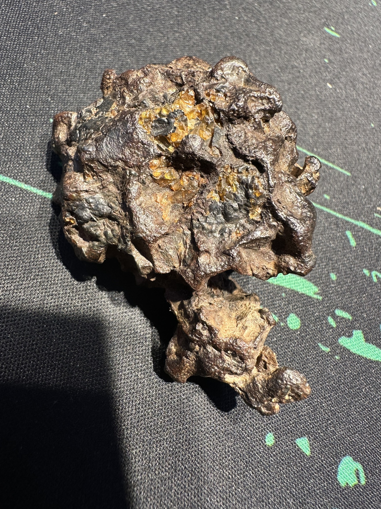 国际命名陨石lmilac智利依米拉克橄榄陨石 象形宝石裸石摆件精品