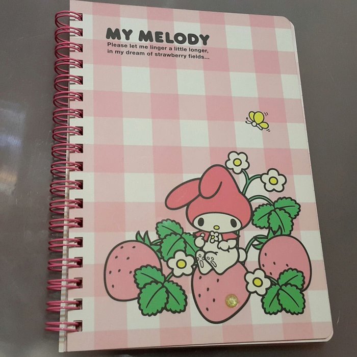 美乐蒂粉嫩草莓系列线圈格子笔记本记事本行事曆心情日记本记帐本