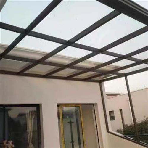 武汉新款钢化玻璃铁艺结构欧式露台阳光房铝合金雨棚私人订制量