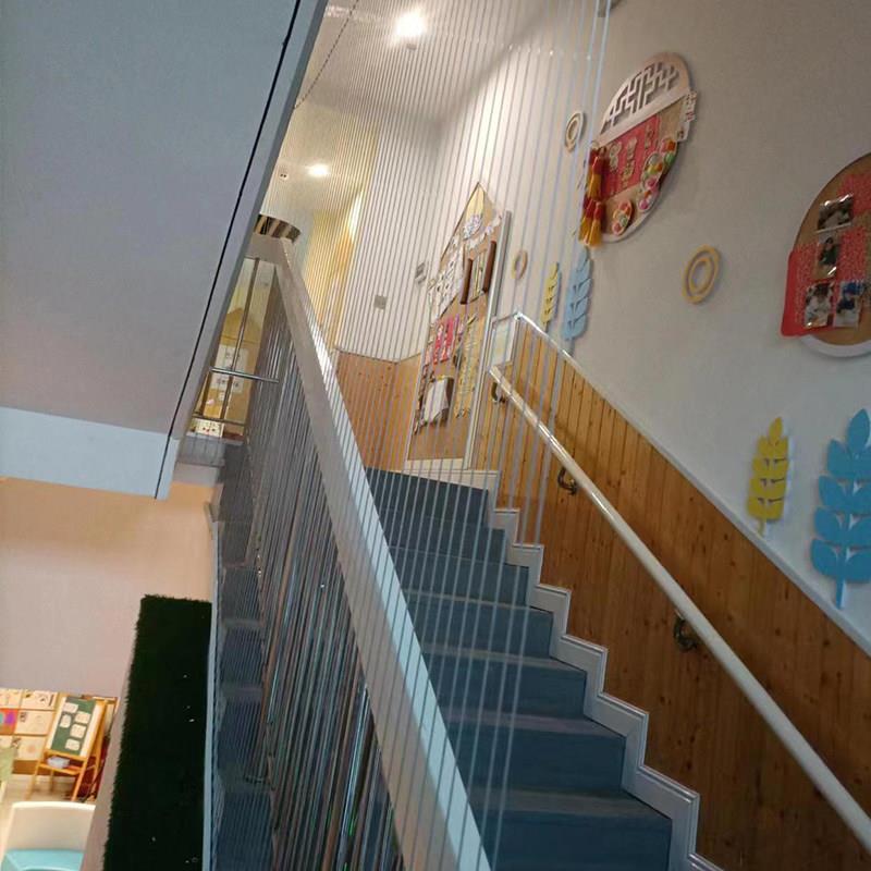 上海幼儿园楼梯隐形防护网学校阳台走廊防坠网儿童飘窗不锈钢丝网