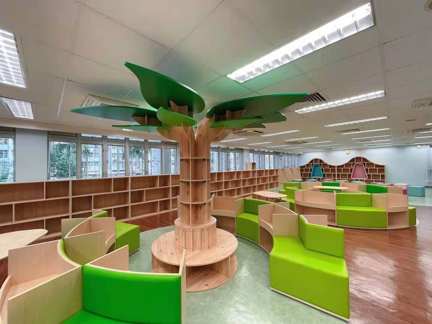 茂墨大树书架创意环形图书馆包柱子绘本架幼儿园环创树形装饰架多