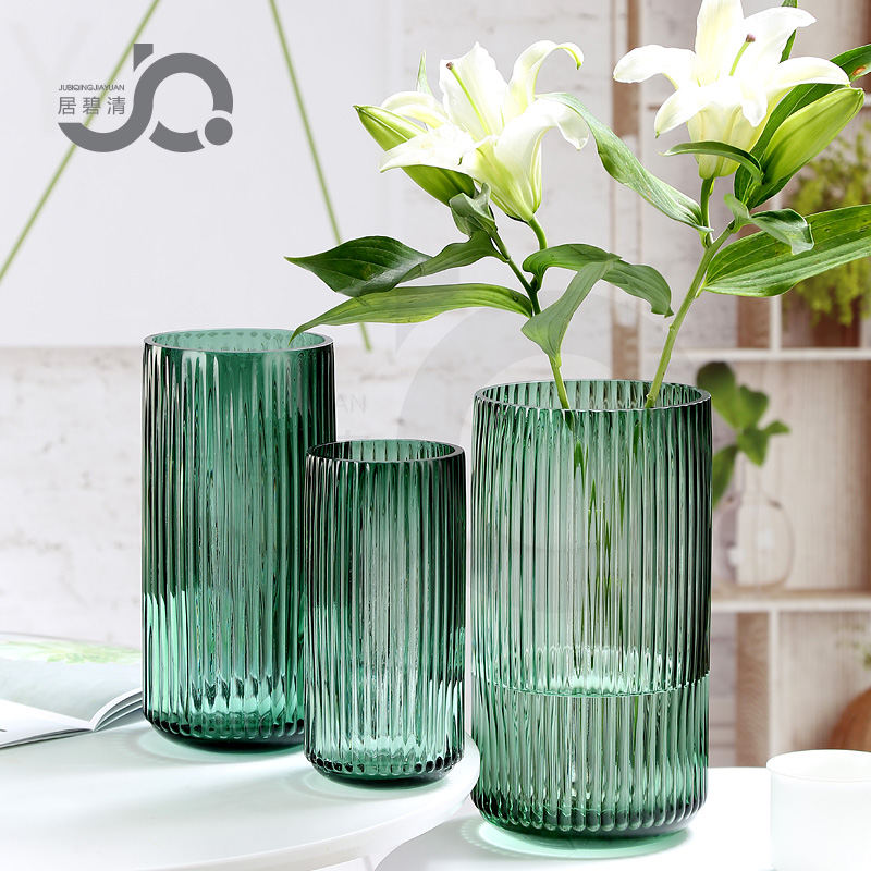 轻奢玻璃花瓶北欧摆件现代简约客厅鲜花插花花器家居竖式条纹直筒