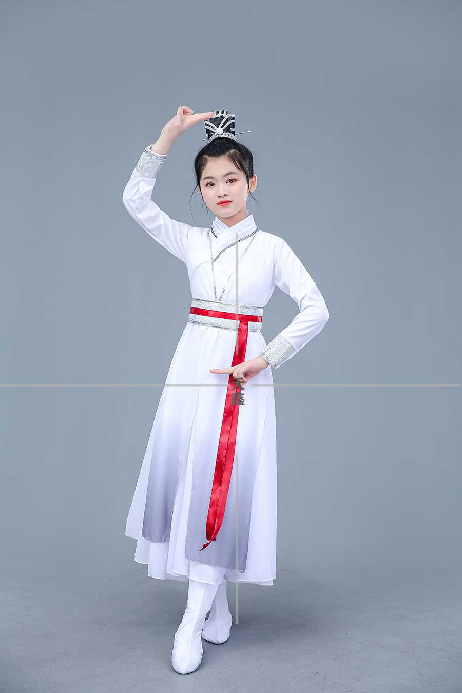 新款儿童国学舞蹈壮志少年行演出表演服装男女童古典中国风优雅汉