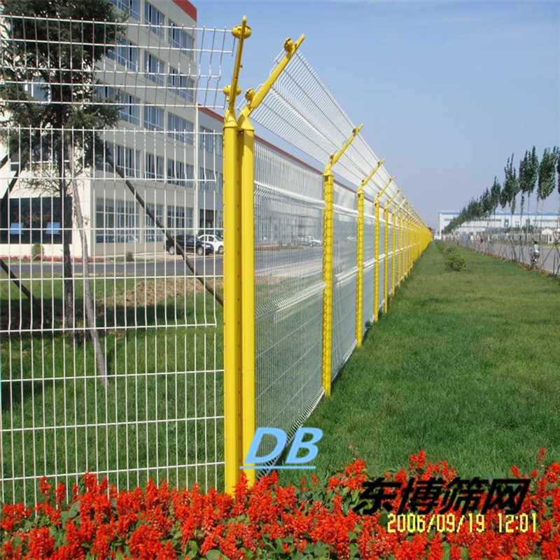 广东双边丝护栏网厂区车间隔离护栏网各规格防护护栏网