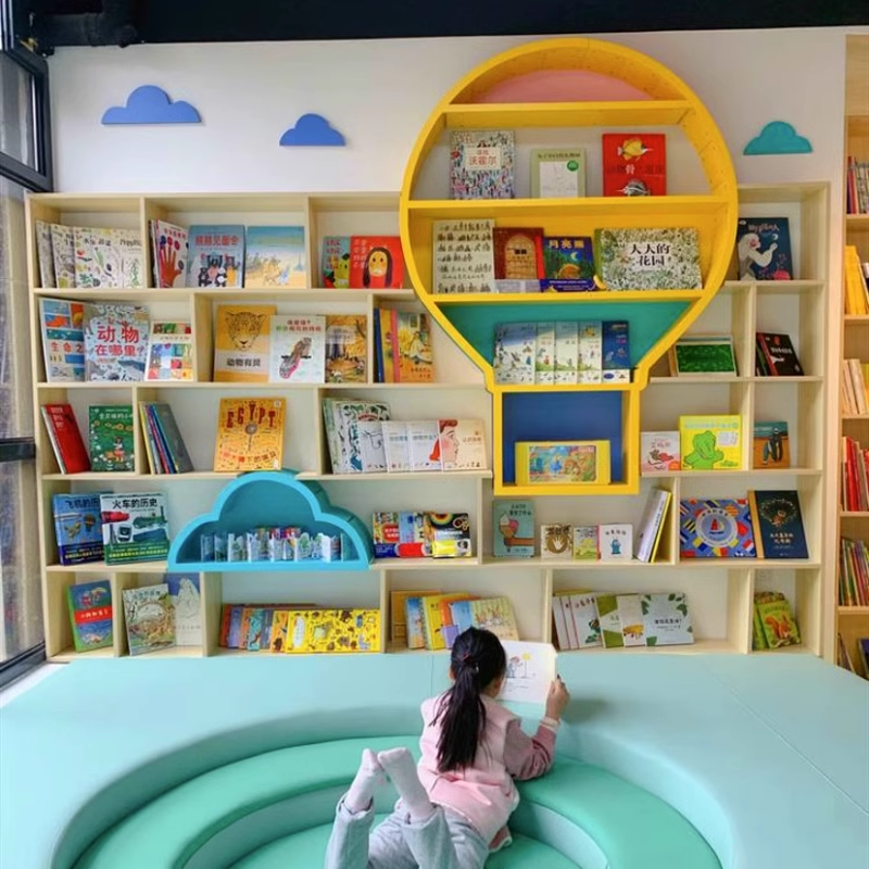 实木灯泡造型书架幼儿园阅读活动区儿童书架图书馆转角绘本收纳架