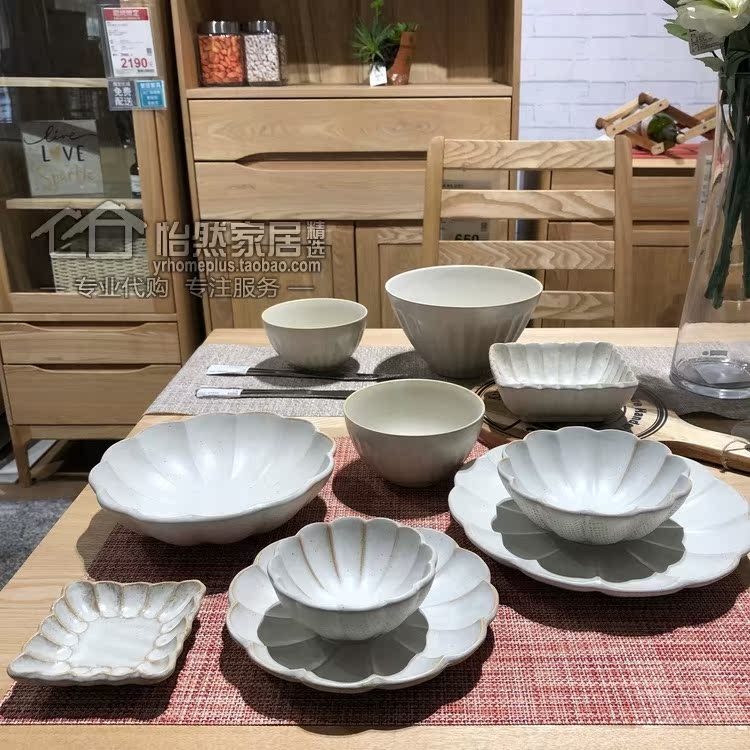 现货NITORI宜得利日本制造菱削白釉系列花瓣造型盘子钵碗方盘圆碟