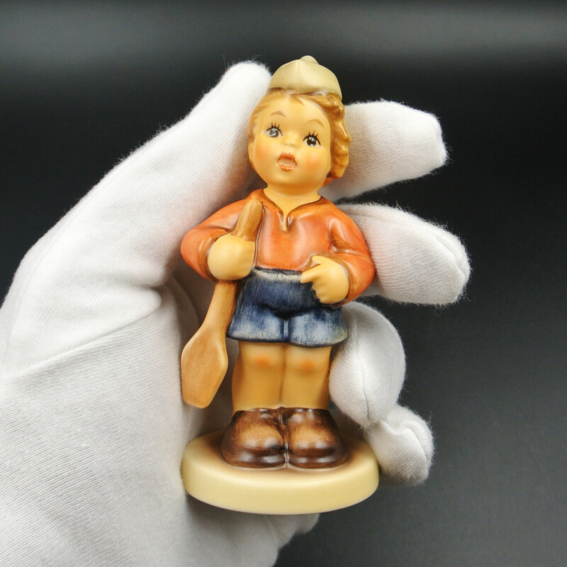 全新TMK8德国产GOEBEL高宝Hummel陶瓷喜姆娃娃摆件之小桨手