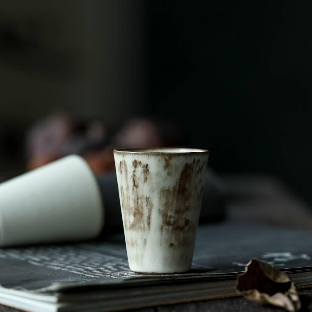 现货正品授权徐婉一级陶瓷设计师作品陶器茶杯粉引手握杯闻香杯