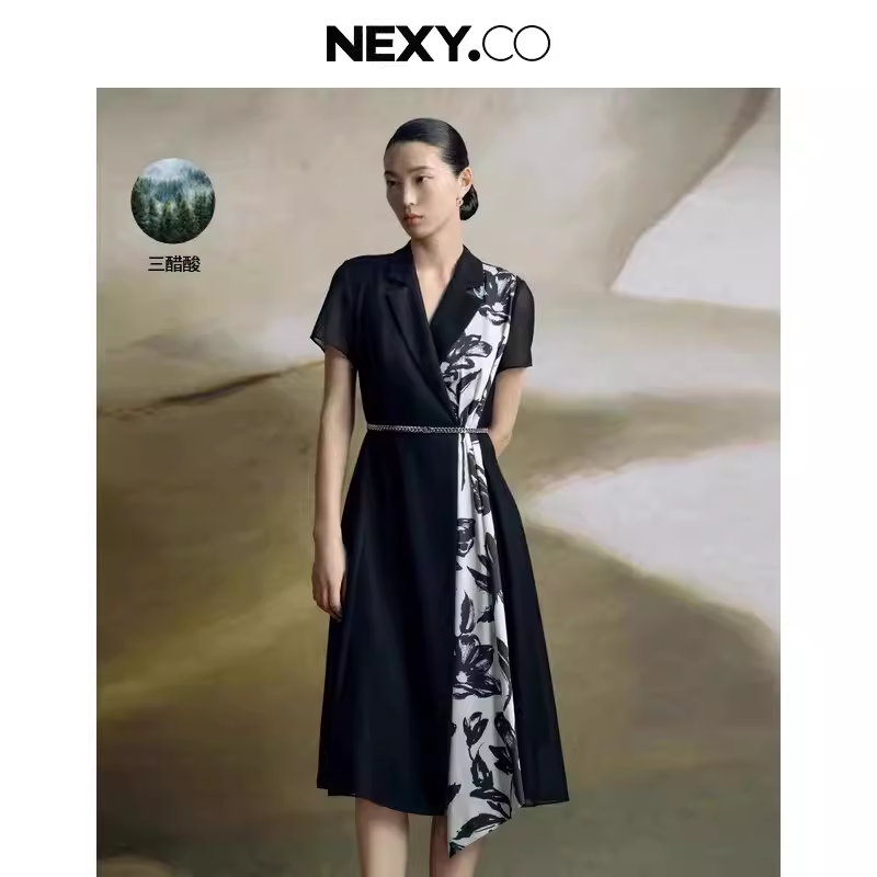 NEXY.CO/奈蔻商场同款2024年夏季不规则女通勤显瘦职场西装连衣裙