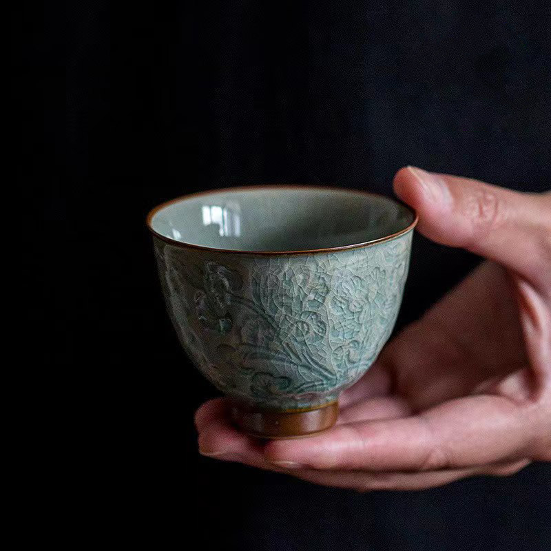 秘釉浮雕缠枝莲品茶杯陶瓷品茗杯单个家用喝茶杯子功夫茶具主人杯