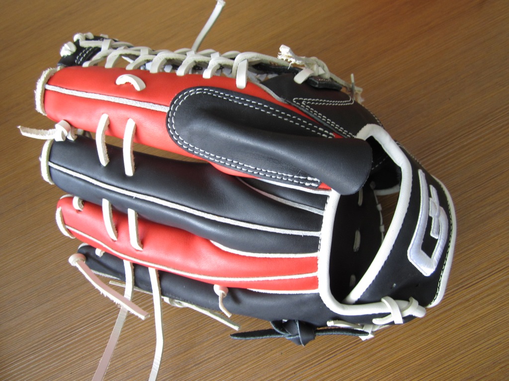GPLUS,G+定制棒球手套垒球手套12074黑红白外野，性价比上选